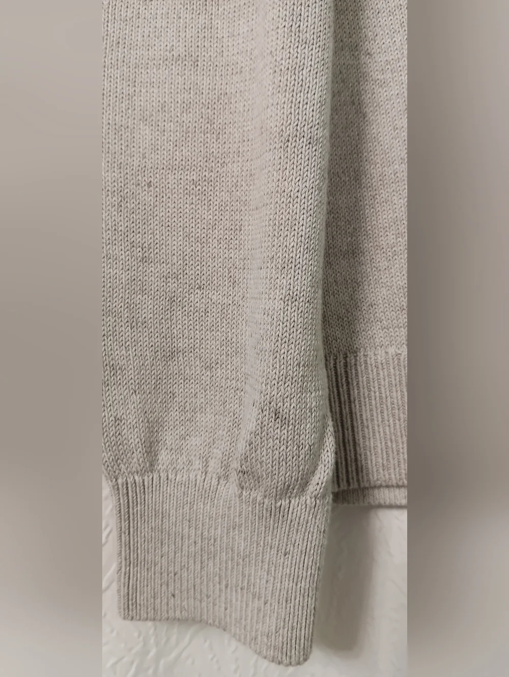 Everlane V-Neck Sweater in Heather Gray - Picture 4 of 11